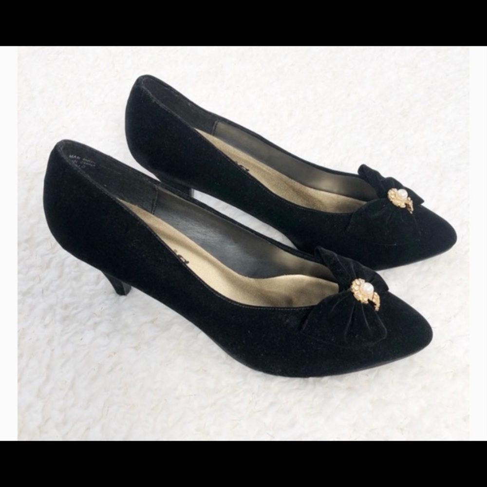 Wild Rose Black Velvet Shoes Slip On Pumps size 7 - Picture 4 of 9